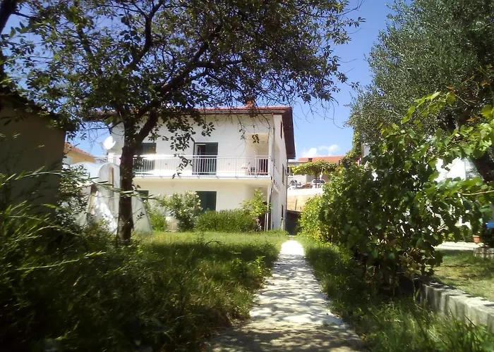 Ana-zora Appartement *