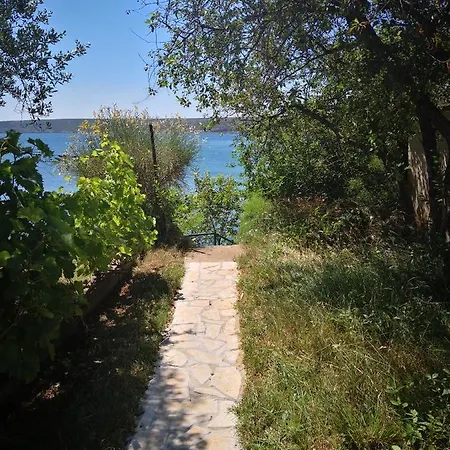 Apartment Apartman Ana-zora