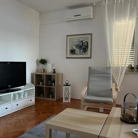 Apartament Apartman Ana-zora Posedarje