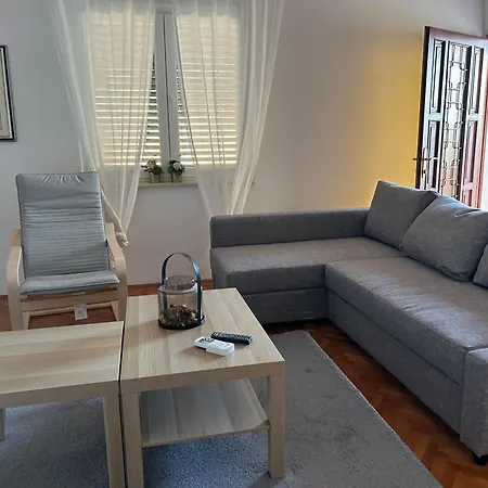 Apartman Ana-zora * Posedarje